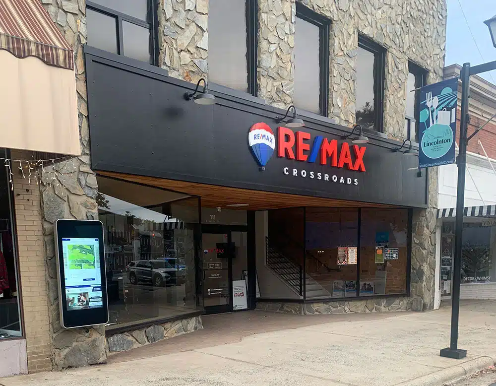 ReMax Crossroads